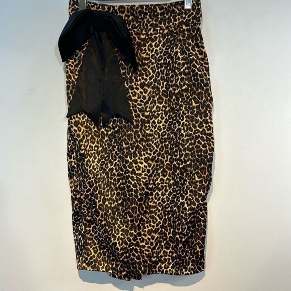 Deadly dames leopard pencil skirt with big bow detail size small